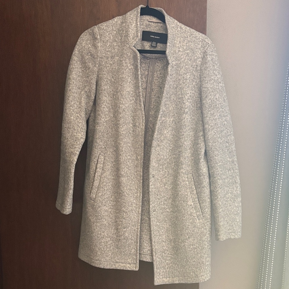 Vero Moda Light Gray Textured Jacket